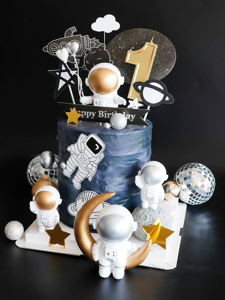 Astronaut Cake Topper For Outer Space Theme Birthday Party Dessert Props Festive Decor Universe Planet Series Cake Topper PartyDecorHQ