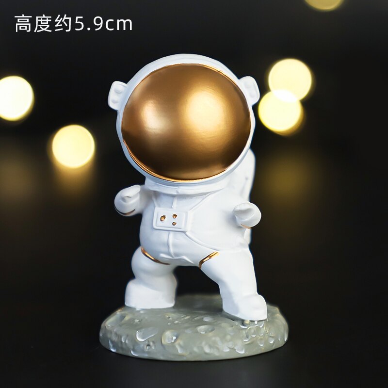 Astronaut Cake Topper For Outer Space Theme Birthday Party Dessert Props Festive Decor Universe Planet Series Cake Topper PartyDecorHQ